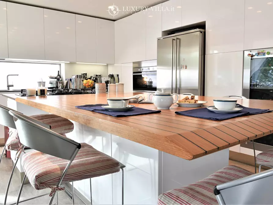 Immagine 7 di Villa in vendita  in strada martina noce a Ospedaletti