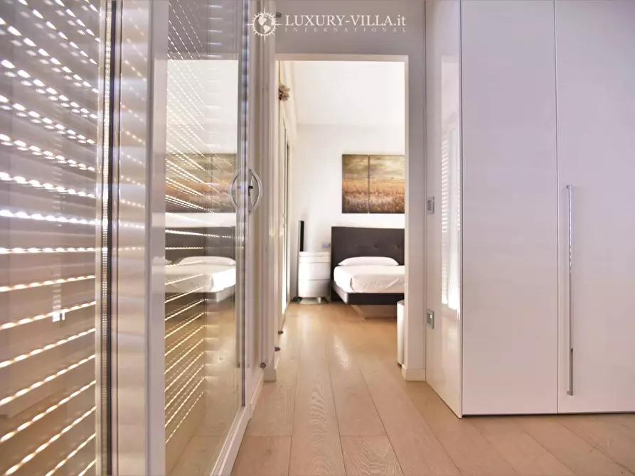 Immagine 20 di Villa in vendita  in strada martina noce a Ospedaletti