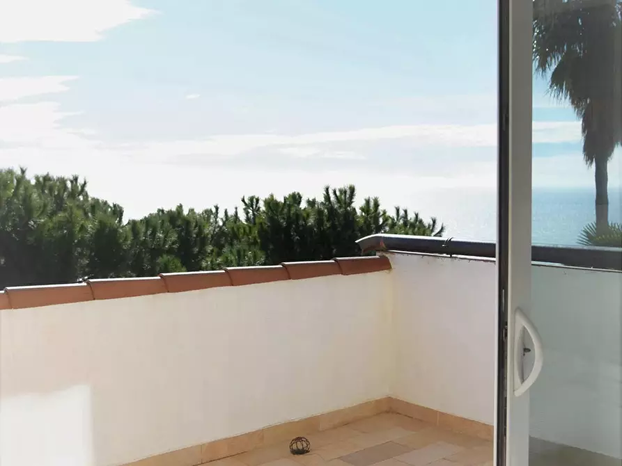 Immagine 21 di Villa in vendita  in strada martina noce a Ospedaletti