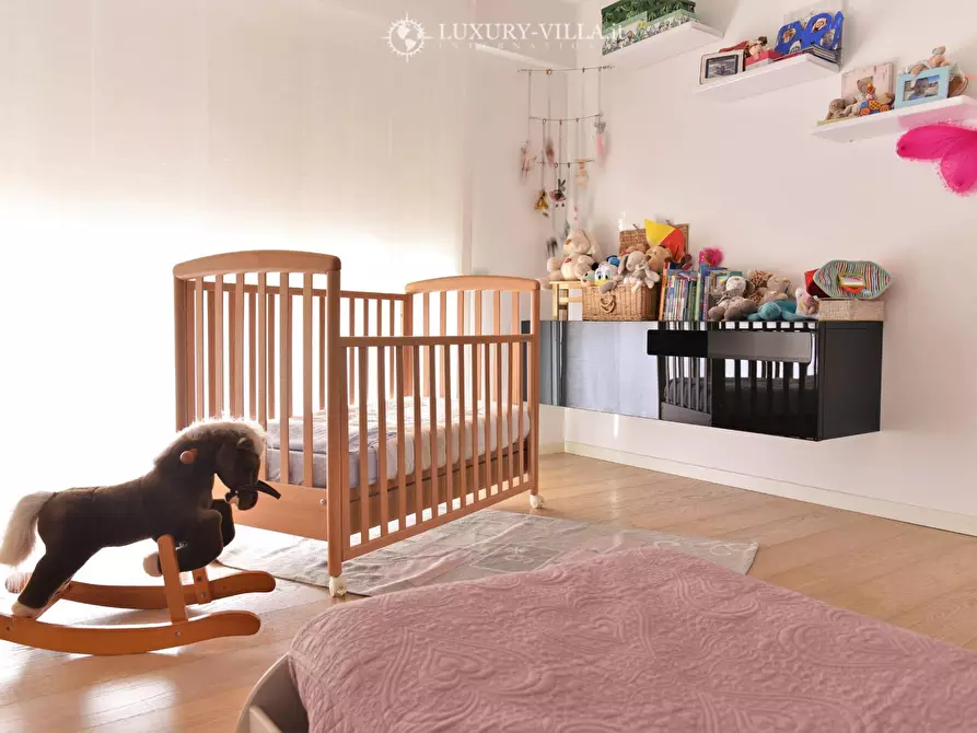 Immagine 27 di Villa in vendita  in strada martina noce a Ospedaletti