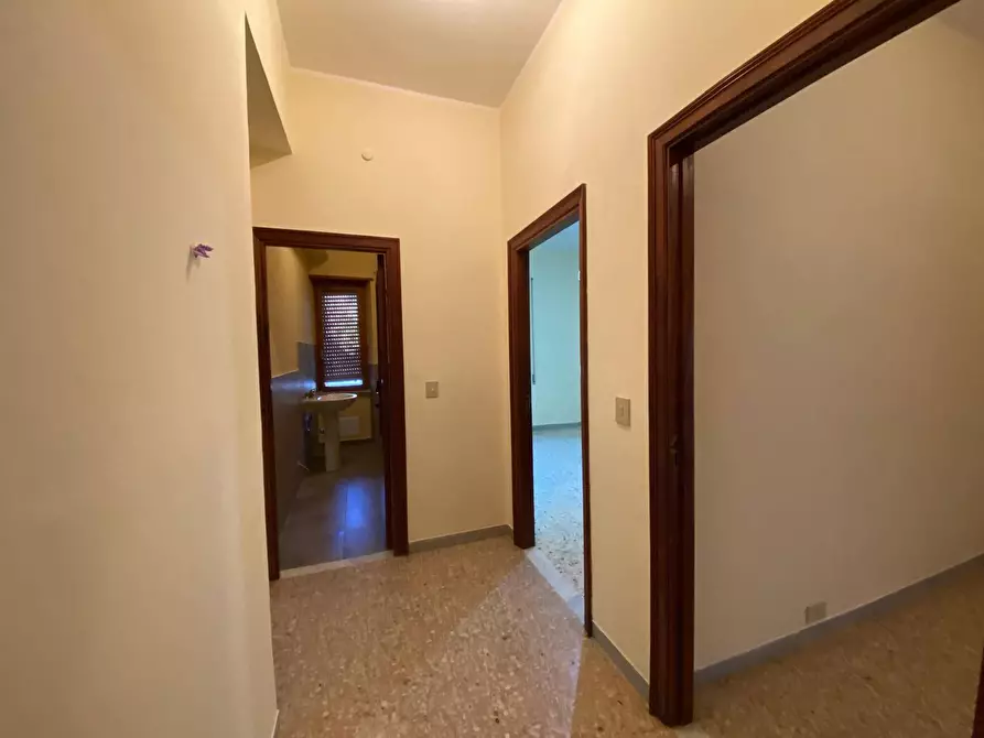 Immagine 25 di Appartamento in vendita  in Via XX Settembre a Bagnoregio