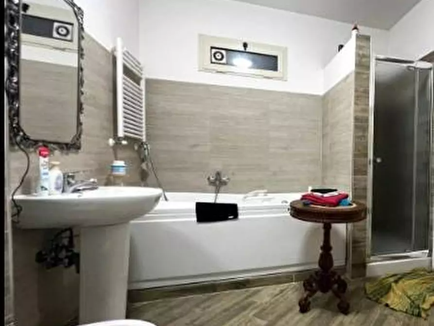 Immagine 23 di Villa in vendita  in Via Rodi a Palestrina