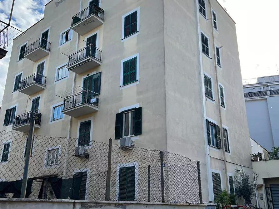 Immagine 1 di Appartamento in vendita  in Via dell'Airone a Roma