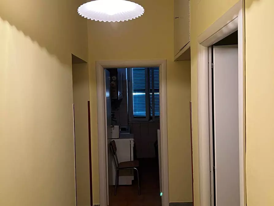 Immagine 3 di Appartamento in vendita  in Via dell'Airone a Roma