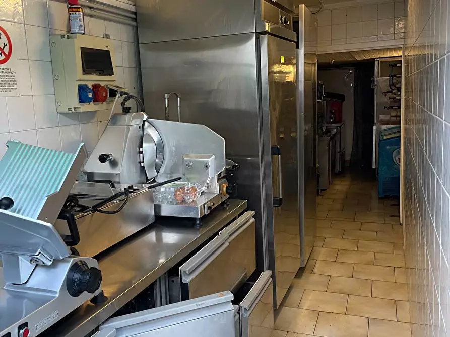 Immagine 4 di Attività commerciale in vendita  in VIA LEVANTINA a Jesolo