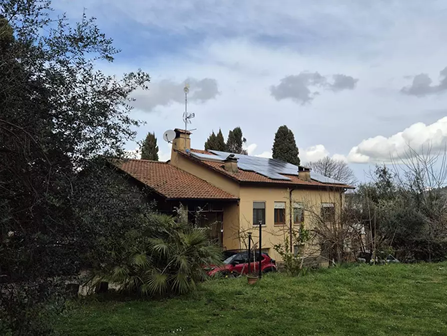 Immagine 20 di Villa in vendita  in Via Banco di Santo Spirito a Grottaferrata