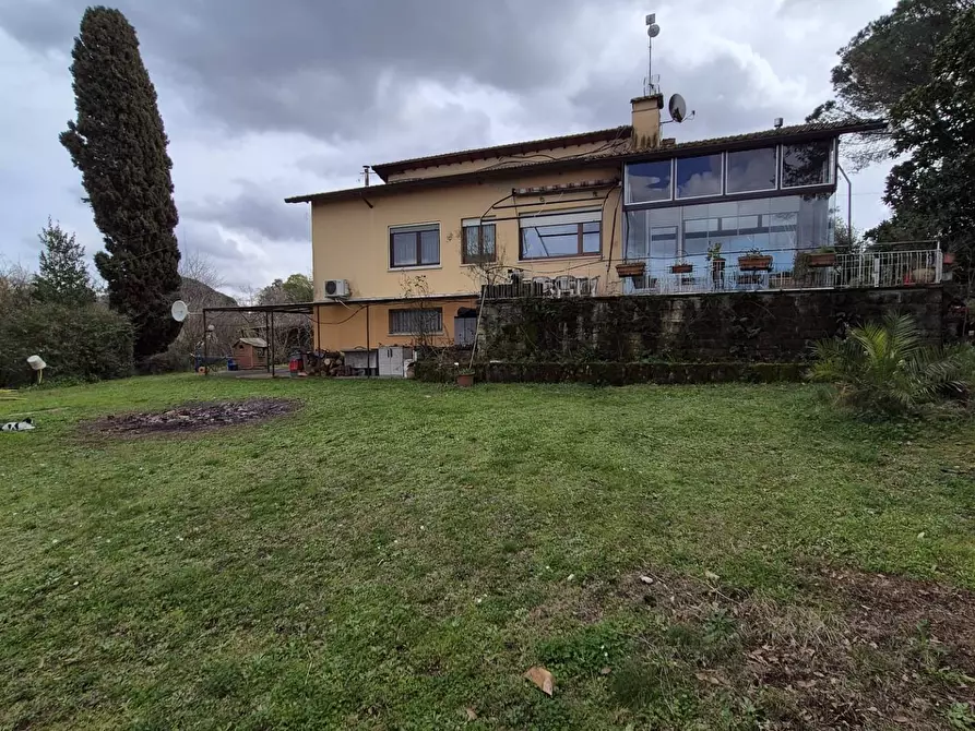 Immagine 25 di Villa in vendita  in Via Banco di Santo Spirito a Grottaferrata