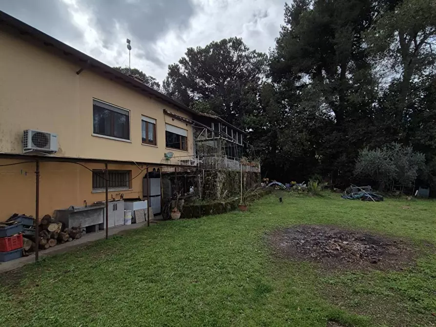 Immagine 27 di Villa in vendita  in Via Banco di Santo Spirito a Grottaferrata