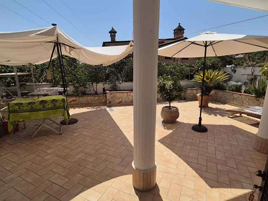 Immagine 25 di Villa in vendita  in Via Monte Todi a Guidonia Montecelio