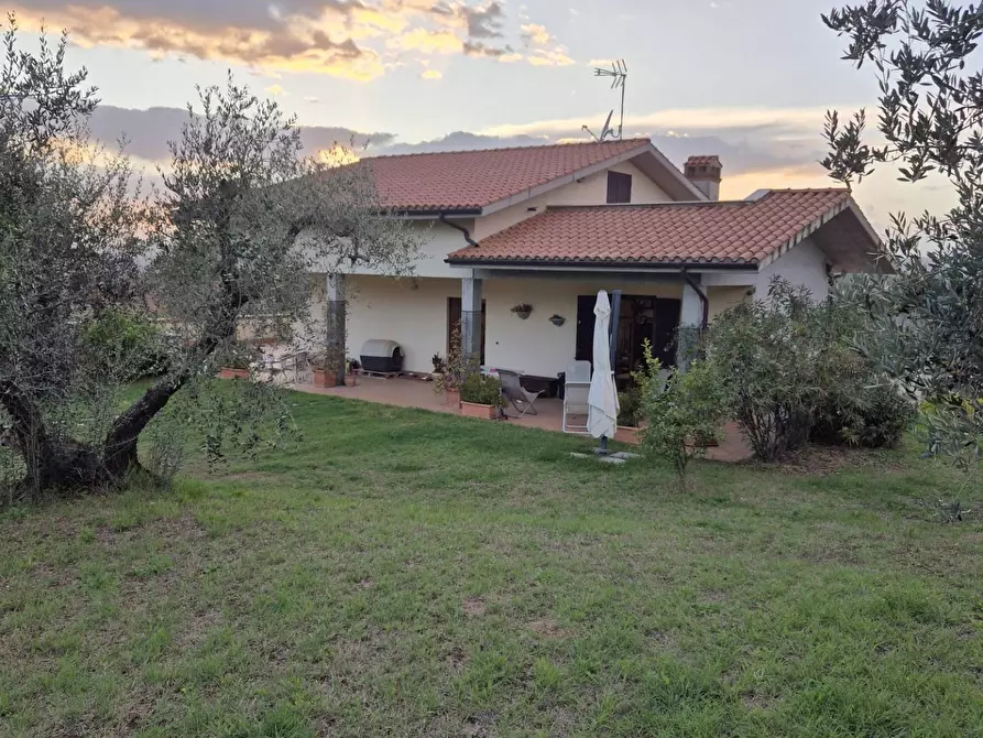Immagine 24 di Villa in vendita  in Via dell'Arci a Fara In Sabina