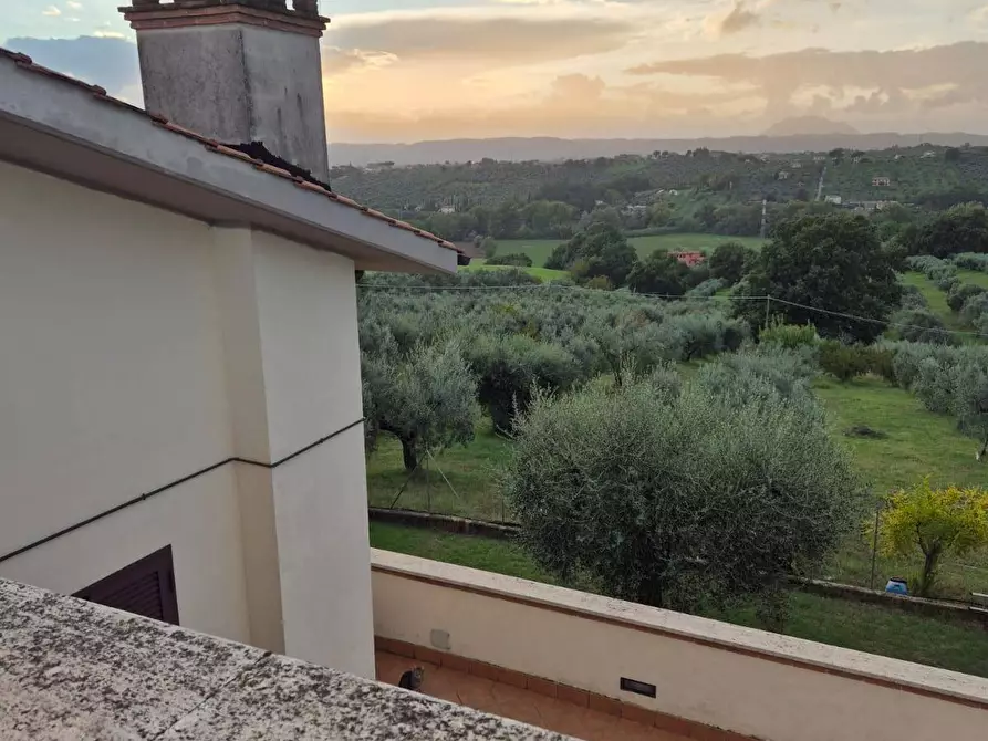 Immagine 25 di Villa in vendita  in Via dell'Arci a Fara In Sabina