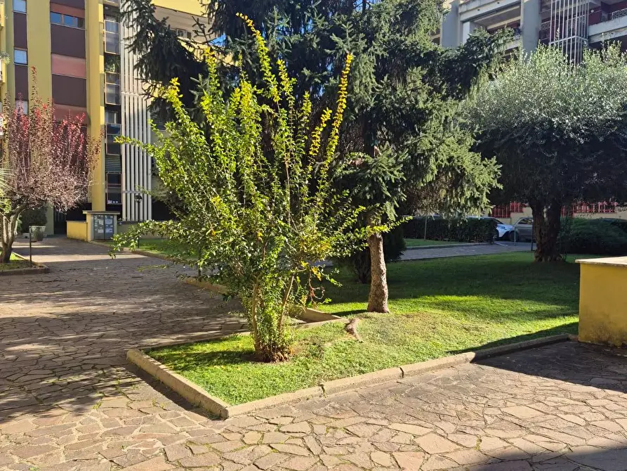 Immagine 29 di Appartamento in vendita  in via federico seismit doda a Roma