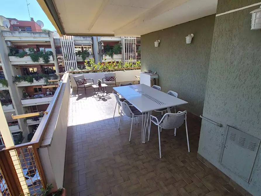 Immagine 22 di Appartamento in vendita  in via federico seismit doda a Roma