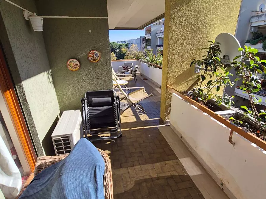 Immagine 24 di Appartamento in vendita  in via federico seismit doda a Roma