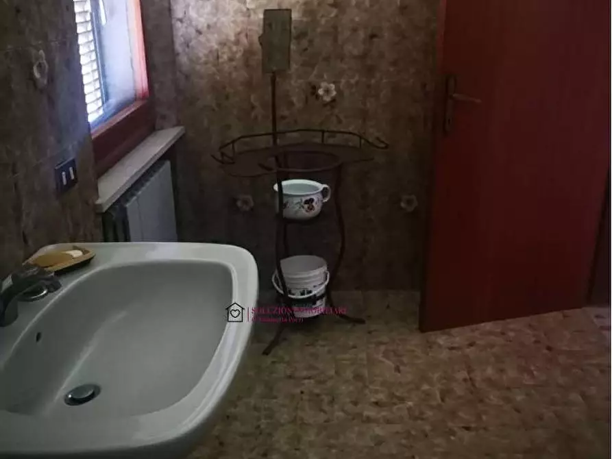 Immagine 10 di Villetta a schiera in vendita  in via roma a Terre Roveresche