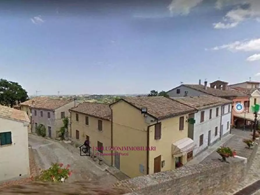 Immagine 2 di Villetta a schiera in vendita  in via roma a Terre Roveresche