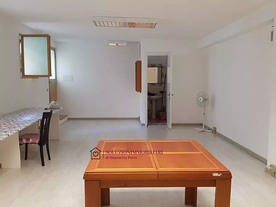 Immagine 1 di Locale commerciale in vendita  in VIA QUINTINA a Perugia