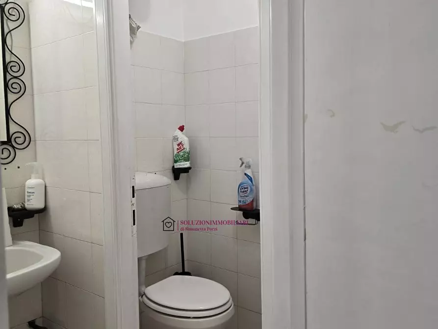 Immagine 10 di Locale commerciale in vendita  in VIA QUINTINA a Perugia