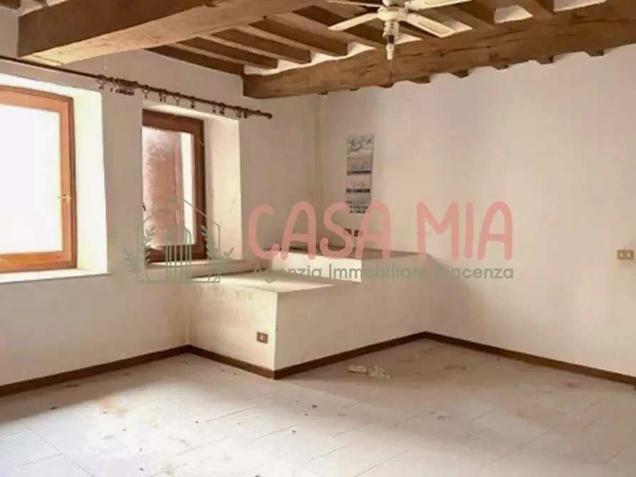 Immagine 1 di Casa semindipendente in vendita  in strada rivasso a Agazzano