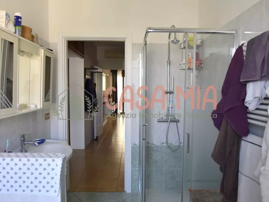 Immagine 6 di Appartamento in vendita  in via roma a Gragnano Trebbiense