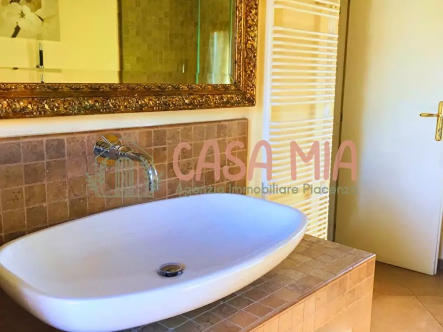 Immagine 6 di Casa indipendente in vendita  in via vescovi a Rottofreno