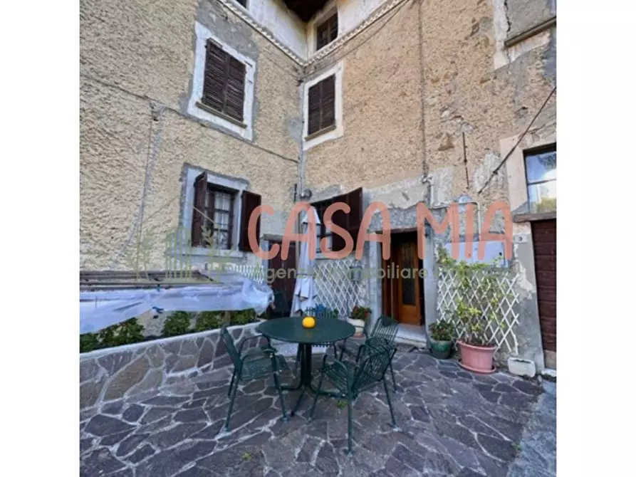 Immagine 1 di Casa indipendente in vendita  in località  poggio area a Bobbio