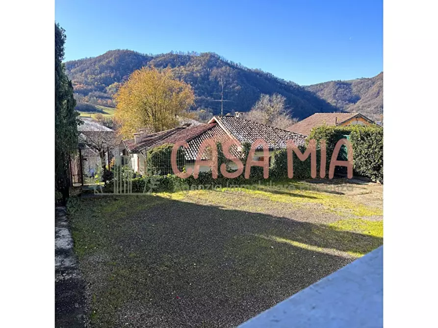 Immagine 1 di Casa semindipendente in vendita  in via olmi a Alta Val Tidone