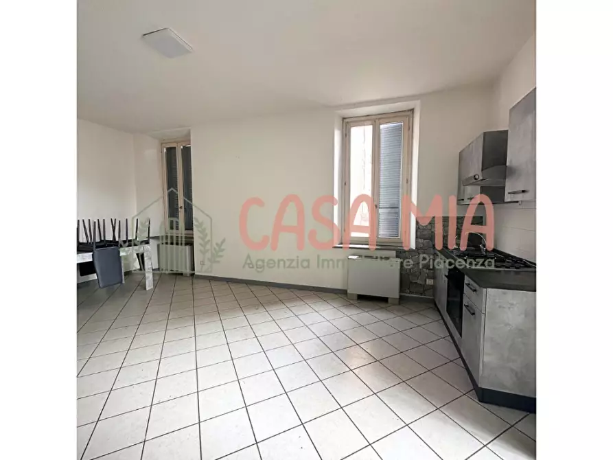 Immagine 5 di Appartamento in vendita  in Corso matteotti a Castel San Giovanni