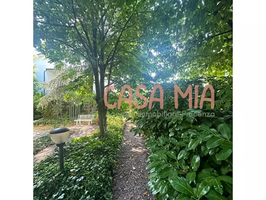 Immagine 13 di Casa indipendente in vendita  in via roma a Calendasco