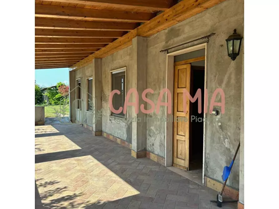 Immagine 3 di Casa indipendente in vendita  in Via Bosco tosca a Castel San Giovanni
