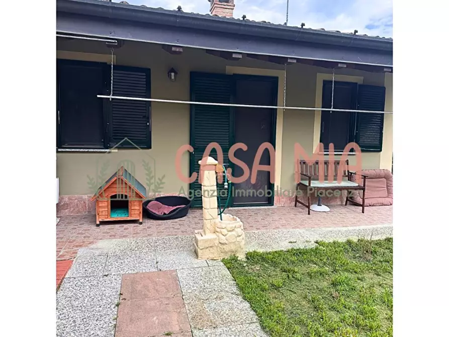 Immagine 4 di Appartamento in vendita  in Località castellzzo sotto a Calendasco