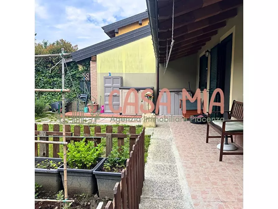 Immagine 7 di Appartamento in vendita  in Località castellzzo sotto a Calendasco