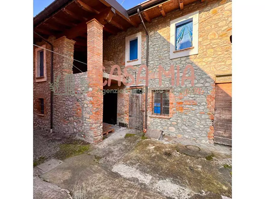 Immagine 1 di Casa semindipendente in vendita  in Località Ca buschi a Rivergaro