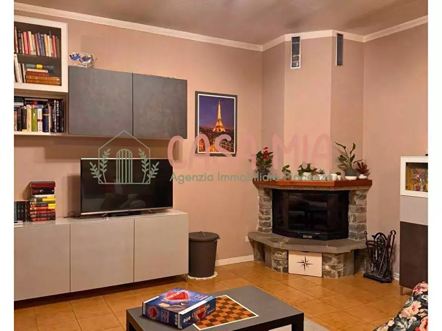 Immagine 9 di Appartamento in vendita  in via roma a Gragnano Trebbiense