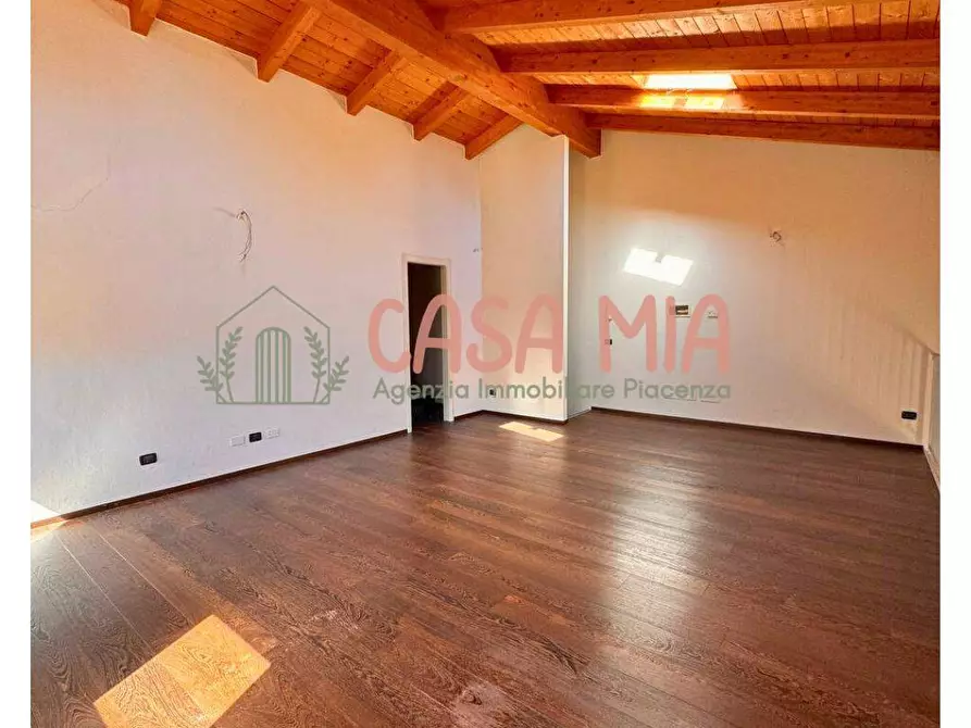 Immagine 1 di Appartamento in vendita  in via donizzetti a Rottofreno