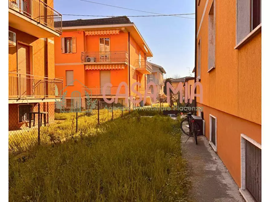 Immagine 4 di Appartamento in vendita  in via marzabotto a Rottofreno