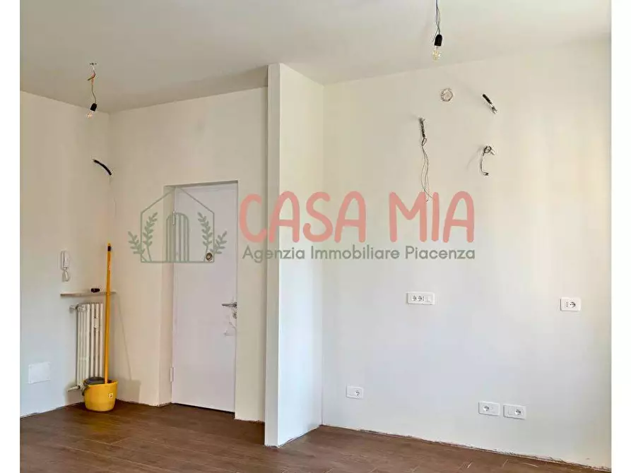 Immagine 3 di Appartamento in vendita  in Viale Dante Alighieri a Piacenza