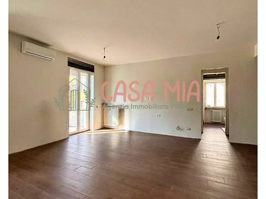 Immagine 1 di Appartamento in vendita  in Viale Dante Alighieri a Piacenza