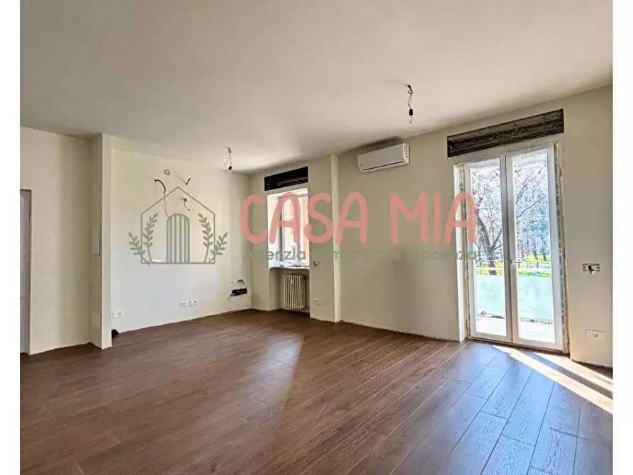 Immagine 13 di Appartamento in vendita  in Viale Dante Alighieri a Piacenza