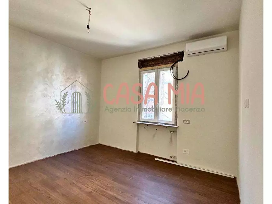 Immagine 19 di Appartamento in vendita  in Viale Dante Alighieri a Piacenza