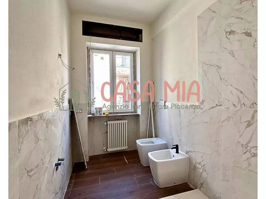 Immagine 21 di Appartamento in vendita  in Viale Dante Alighieri a Piacenza