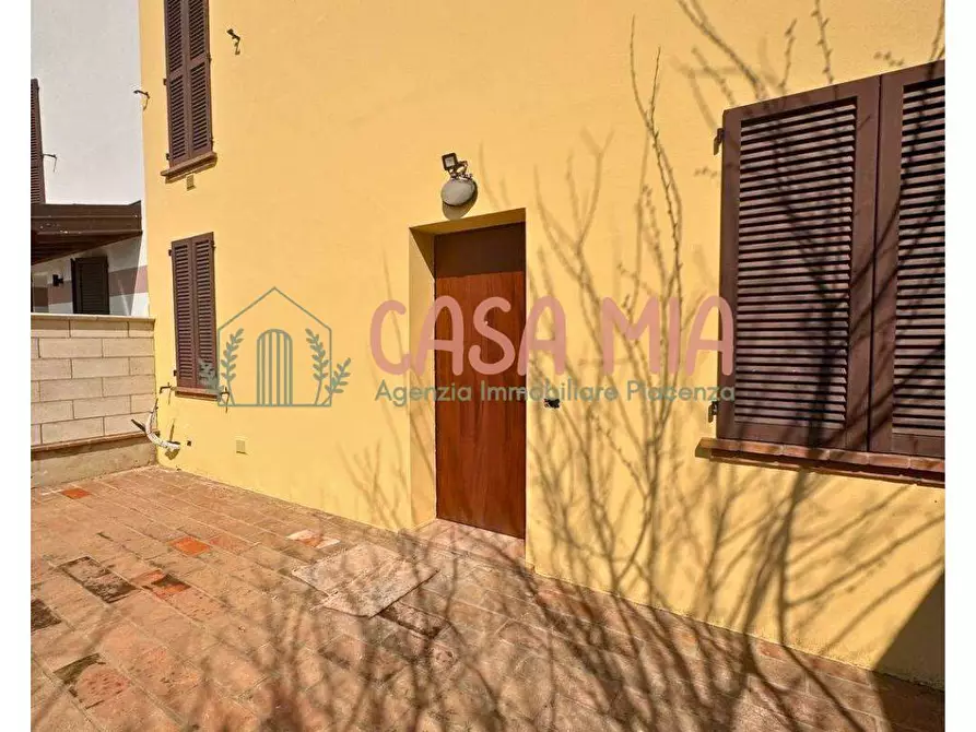 Immagine 4 di Villetta a schiera in vendita  in strada padana inferiore a Caorso