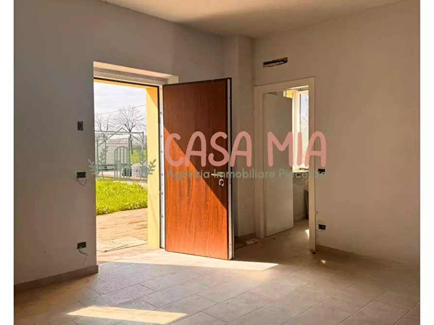 Immagine 12 di Villetta a schiera in vendita  in strada padana inferiore a Caorso