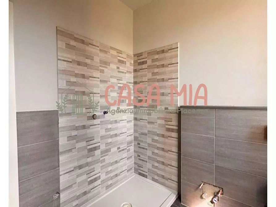 Immagine 29 di Villetta a schiera in vendita  in strada padana inferiore a Caorso