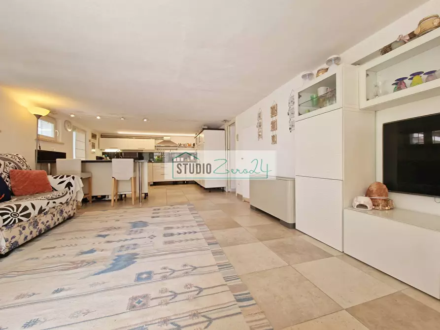 Immagine 9 di Casa semindipendente in vendita  in via maddalena a Camaiore