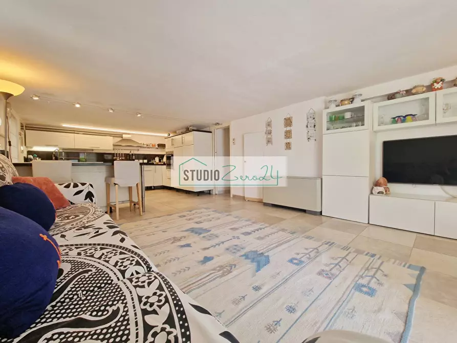 Immagine 10 di Casa semindipendente in vendita  in via maddalena a Camaiore