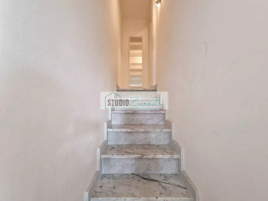 Immagine 24 di Casa semindipendente in vendita  in via maddalena a Camaiore