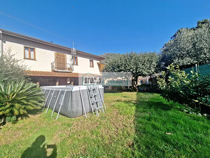 casa semindipendente in vendita a Camaiore