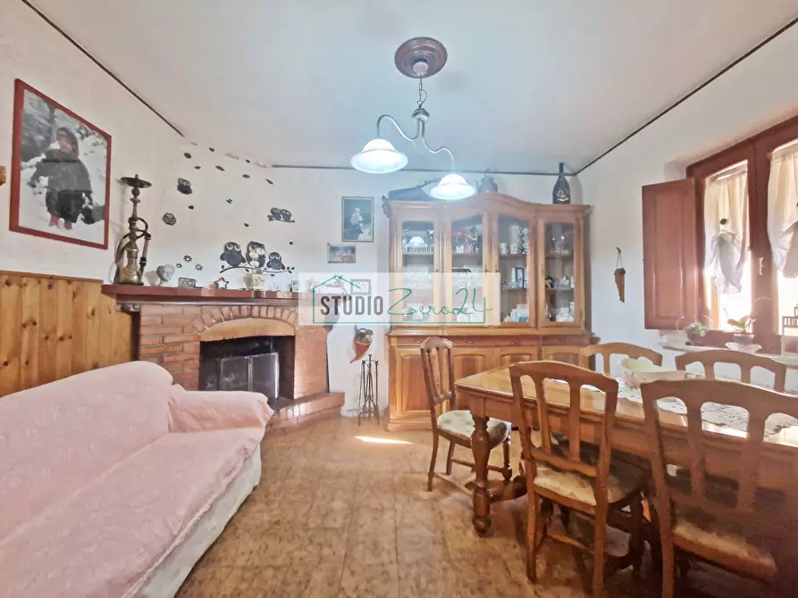 Immagine 9 di Casa semindipendente in vendita  in Via di Contra a Camaiore