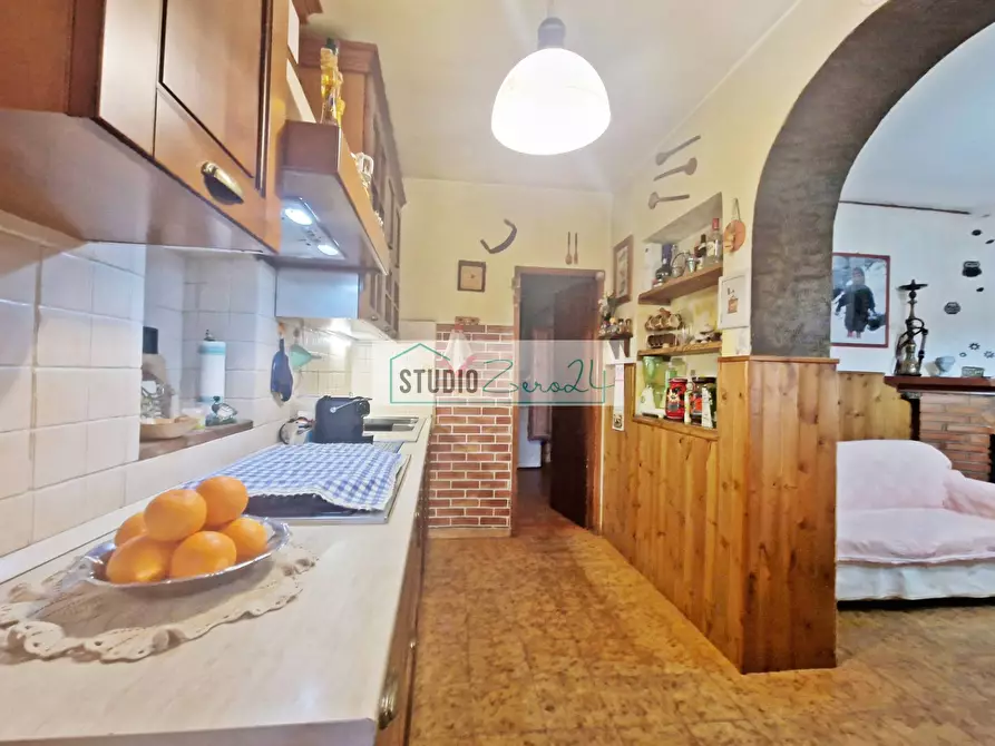 Immagine 15 di Casa semindipendente in vendita  in Via di Contra a Camaiore